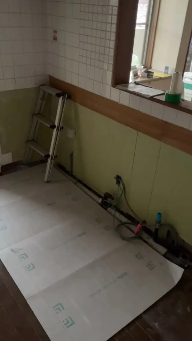 キッチンの取替工事をさせていただきました。