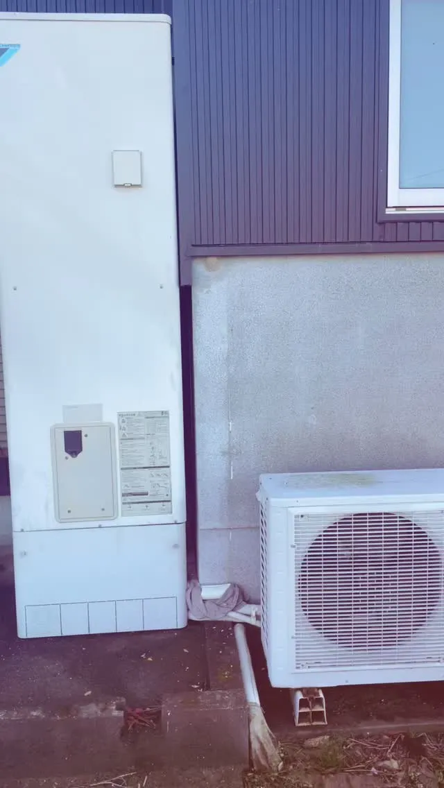 エコキュートの取替工事をさせていただきました。